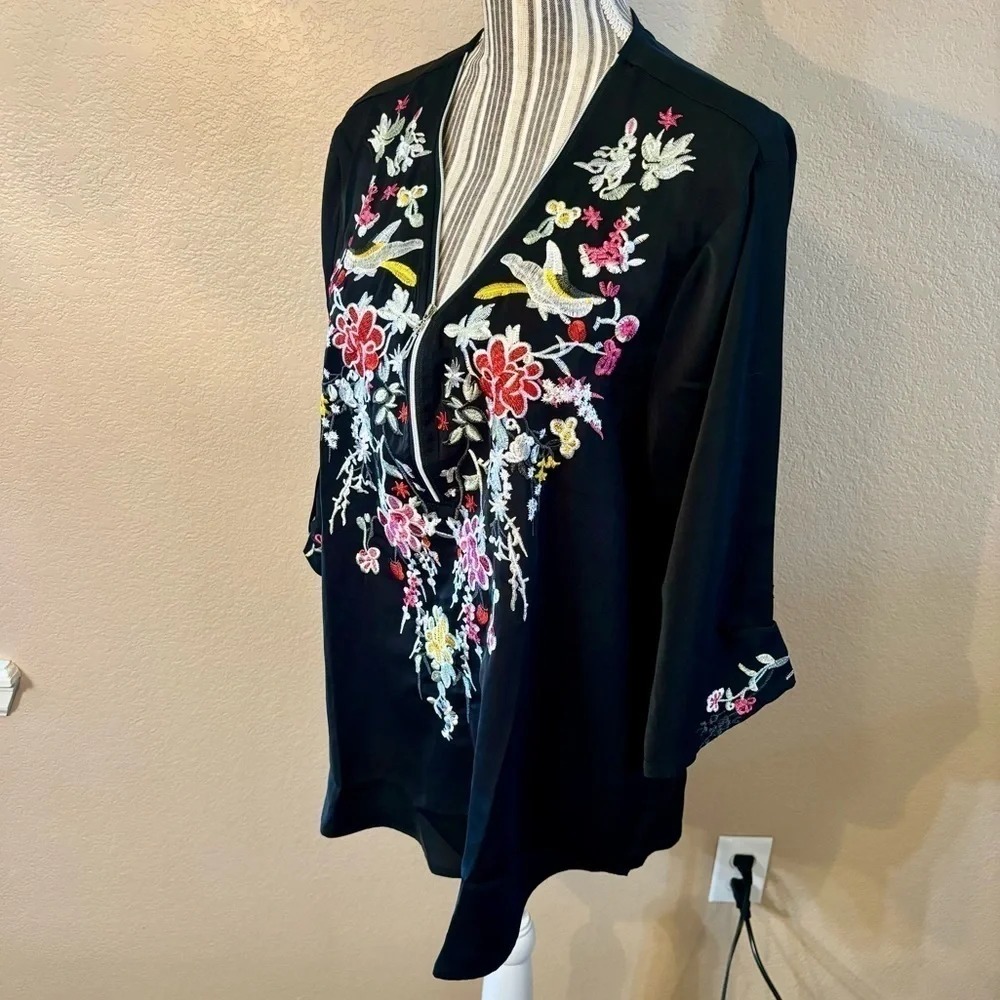 NWT Tunic Top Small Oversized Grosy Black Embroidered Floral Pink White Zip Neck - Picture 6 of 15